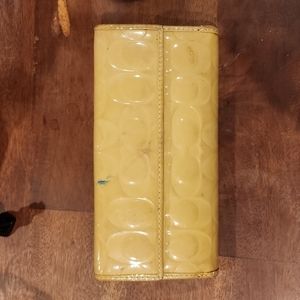 Women's coach leather wallet cream